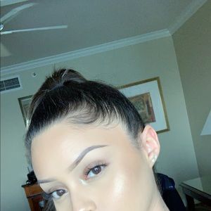 Meet your Posher, Alejandra